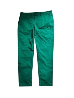 Green Khakis Pants ☘️🍀